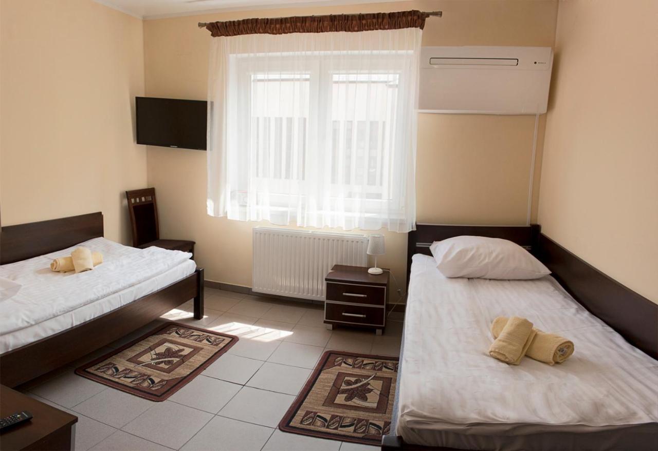 Aparthotel Da Massimiliano Breslavia Exterior foto