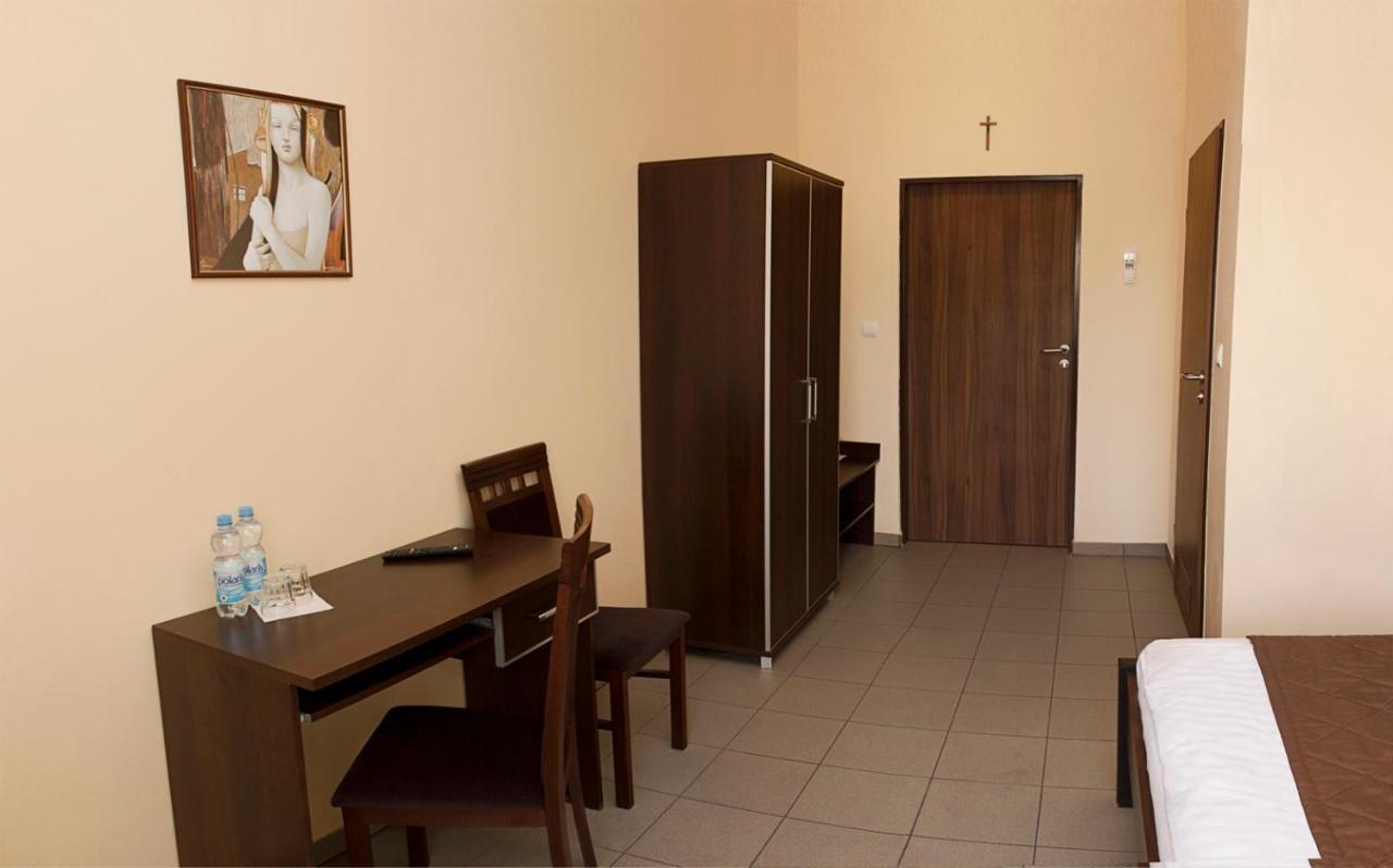 Aparthotel Da Massimiliano Breslavia Exterior foto